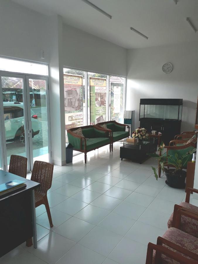 Maulana Hills Syariah Hotel Lembang Eksteriør bilde